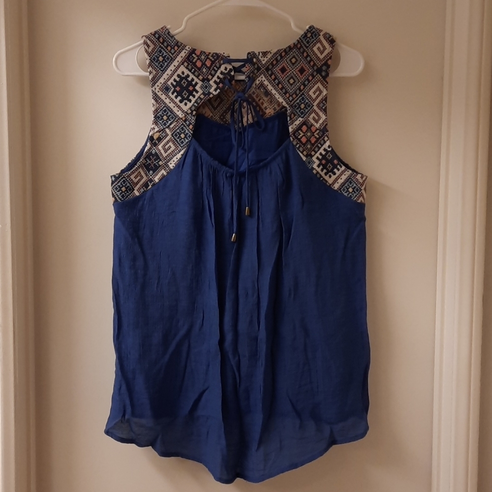 Doe & Rae Embroidered Crinkle Top - Picture 9 of 16